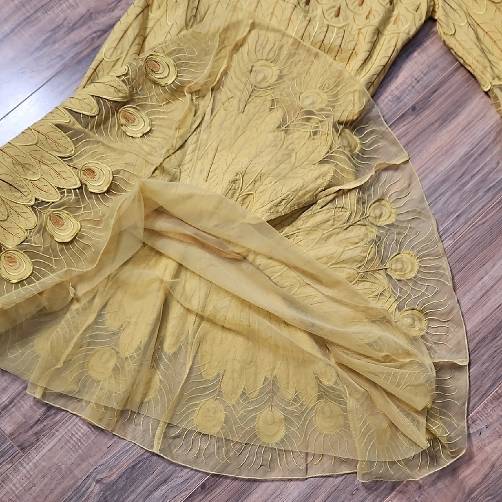 Luxurious Golden Yellow Giovanna Style Dress NWOT - Picture 13 of 15